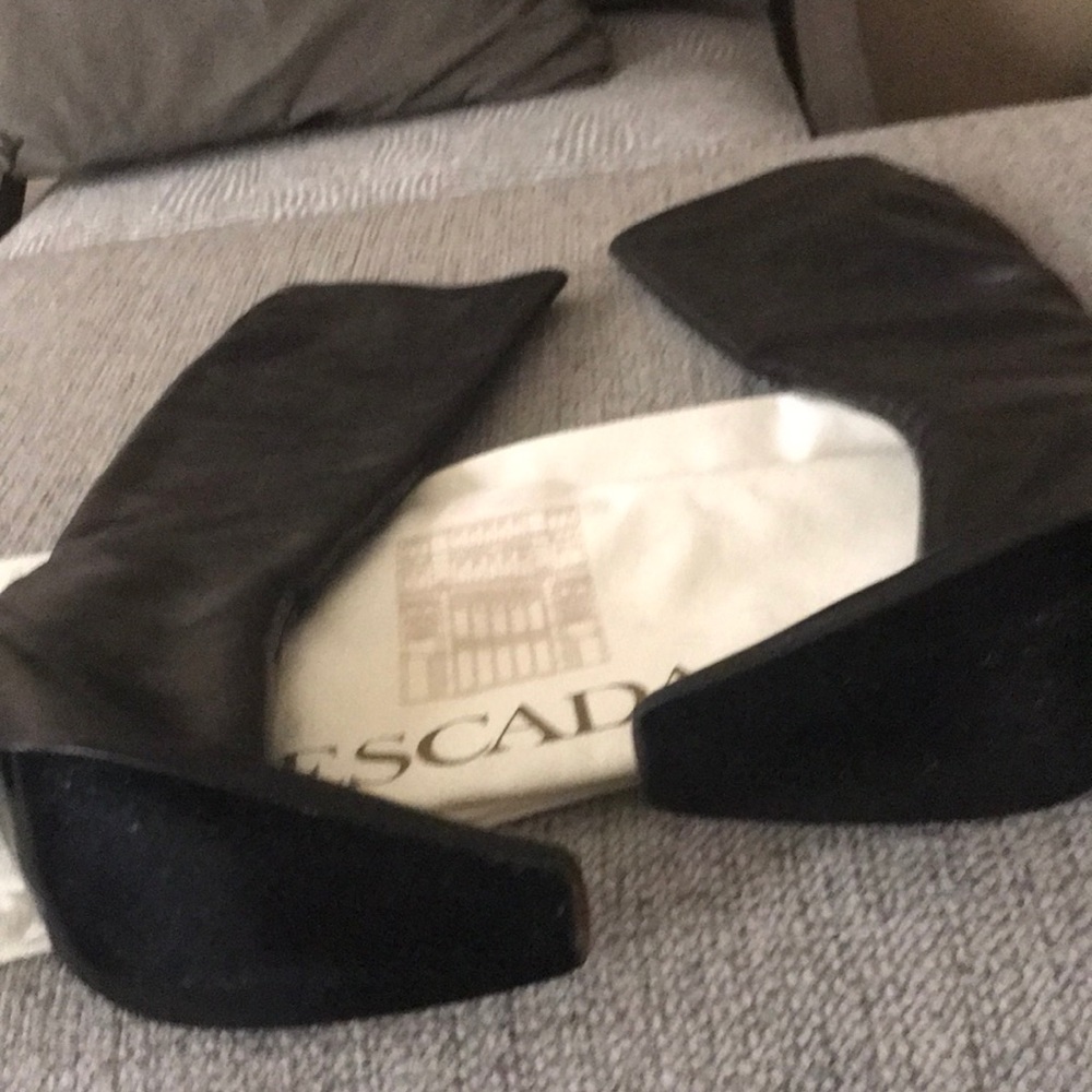 Black  Escada  boots